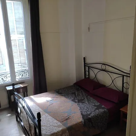 Hotel Lyonnais-2